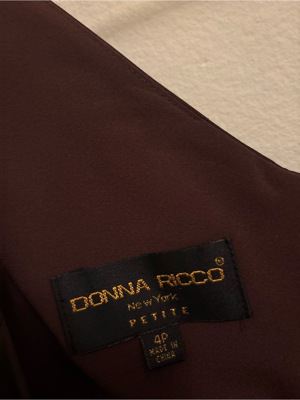 Sleeveless Brown V-Neck Dress - Picture 2 of 3